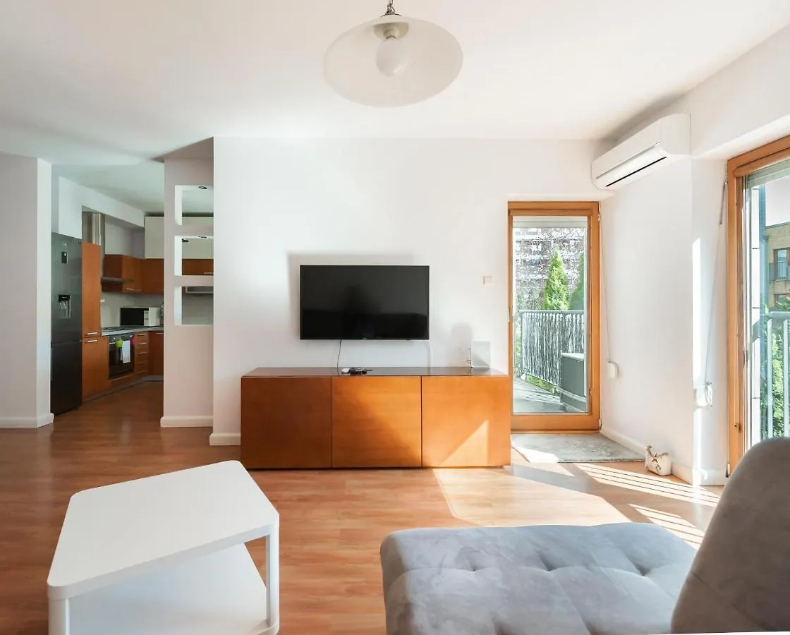 Pole Mokotowskie Spacious Apartment ワルシャワ